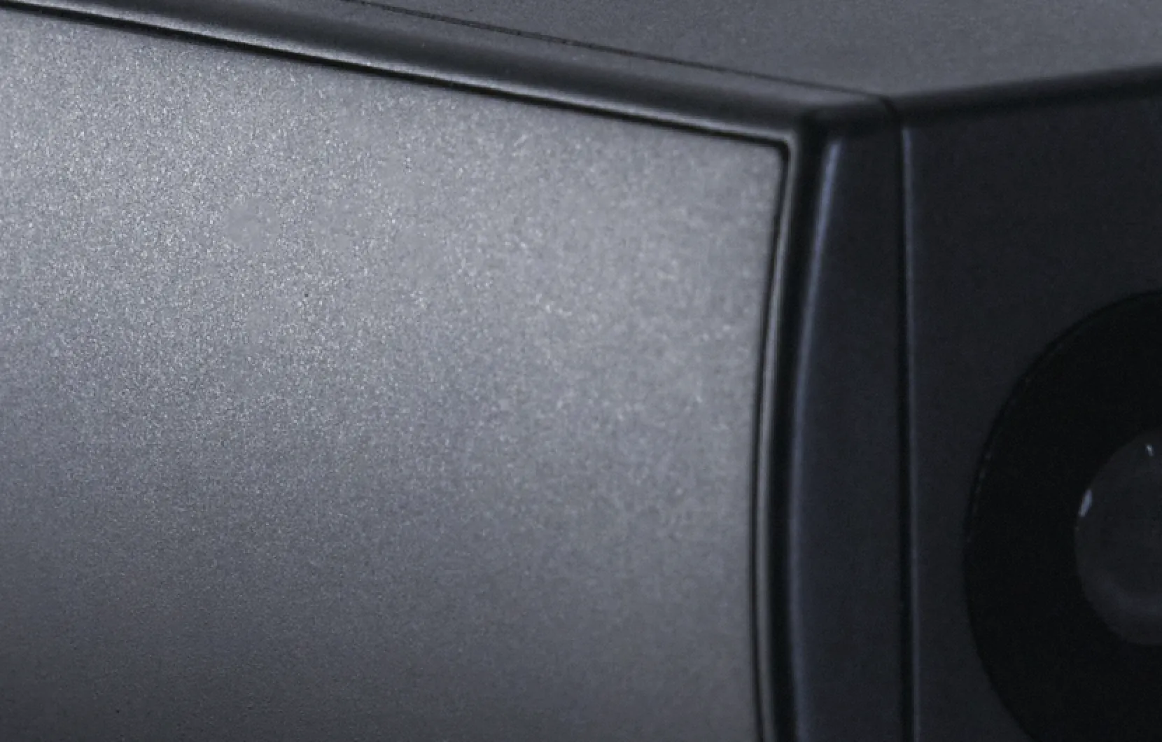 マット加工の美しいフォルム